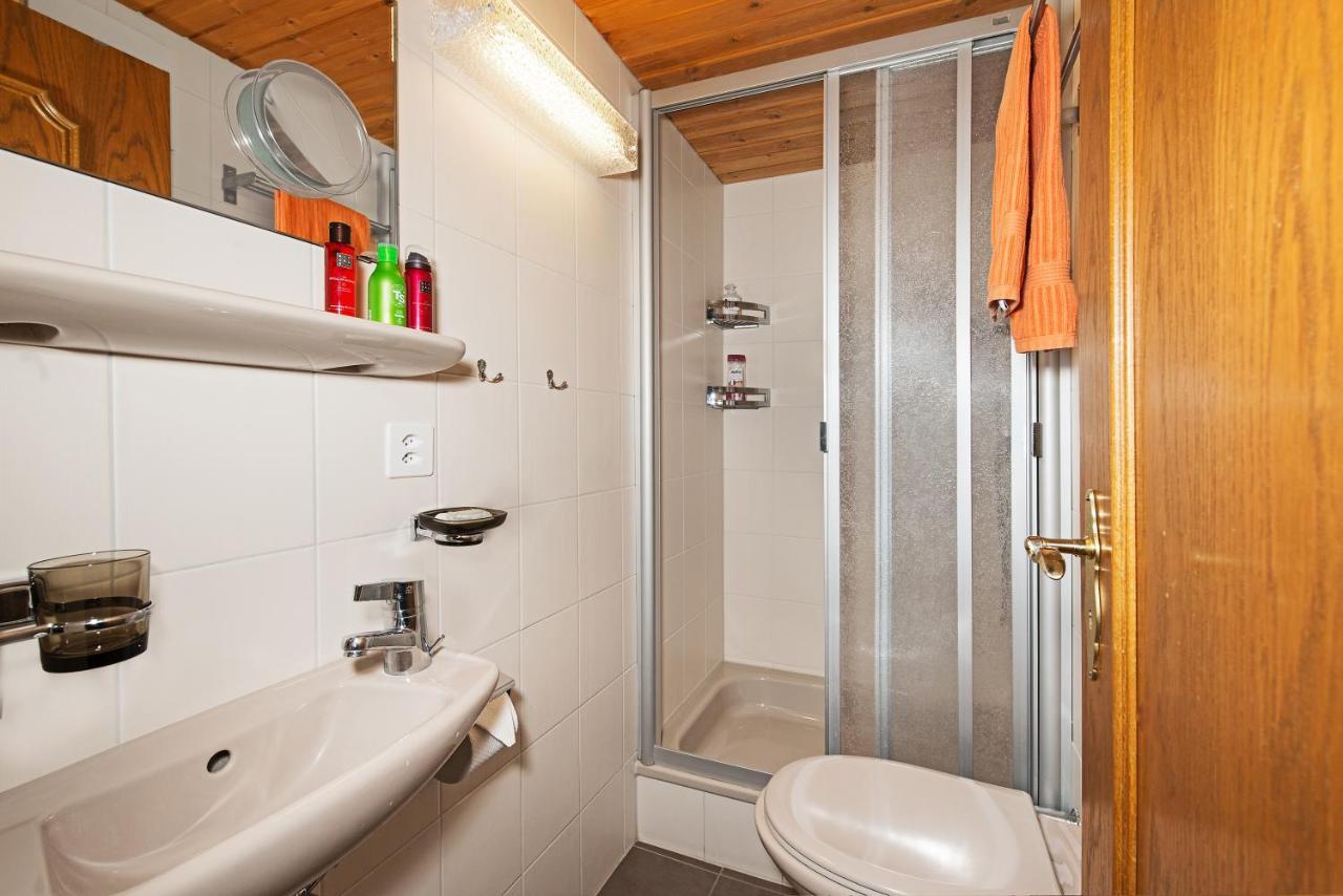 Holiday Apartment Residence Bellevue Zermatt Bagian luar foto