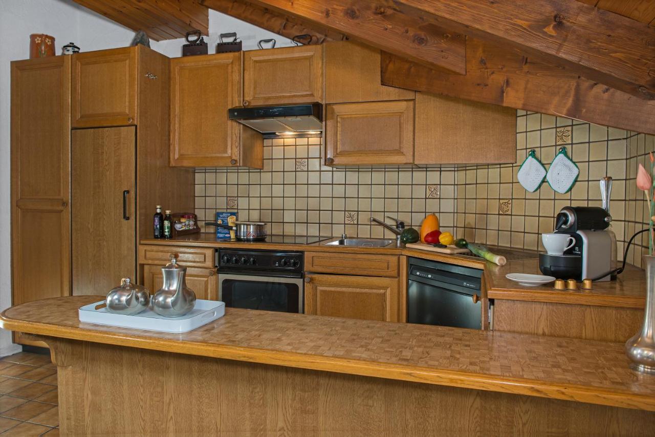 Holiday Apartment Residence Bellevue Zermatt Bagian luar foto